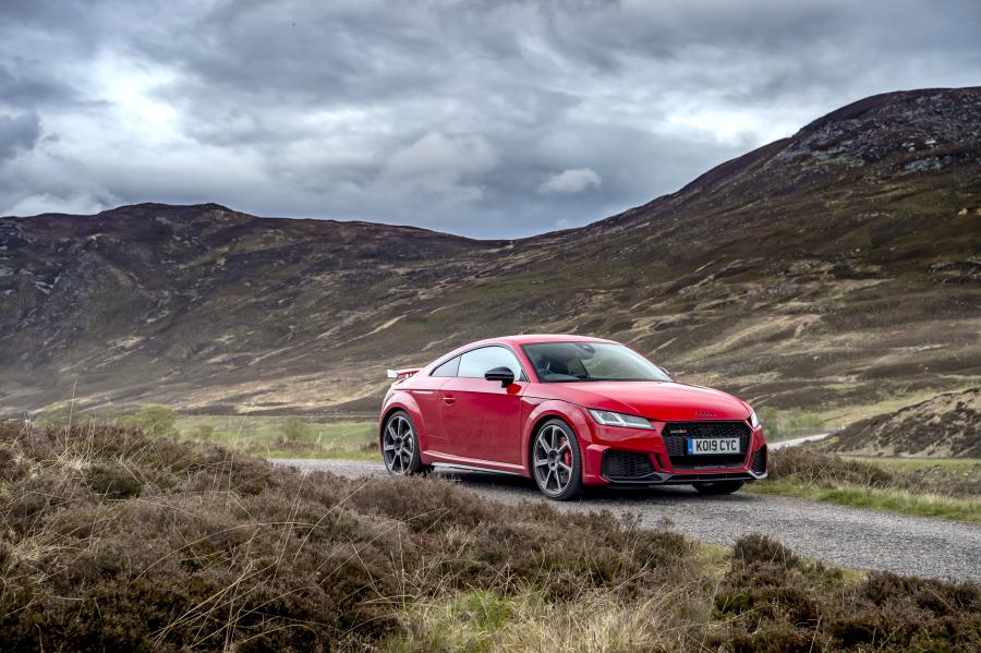  Audi TT RS Coupe (8S) 2019 года  (UK) (фото 36 из 36)